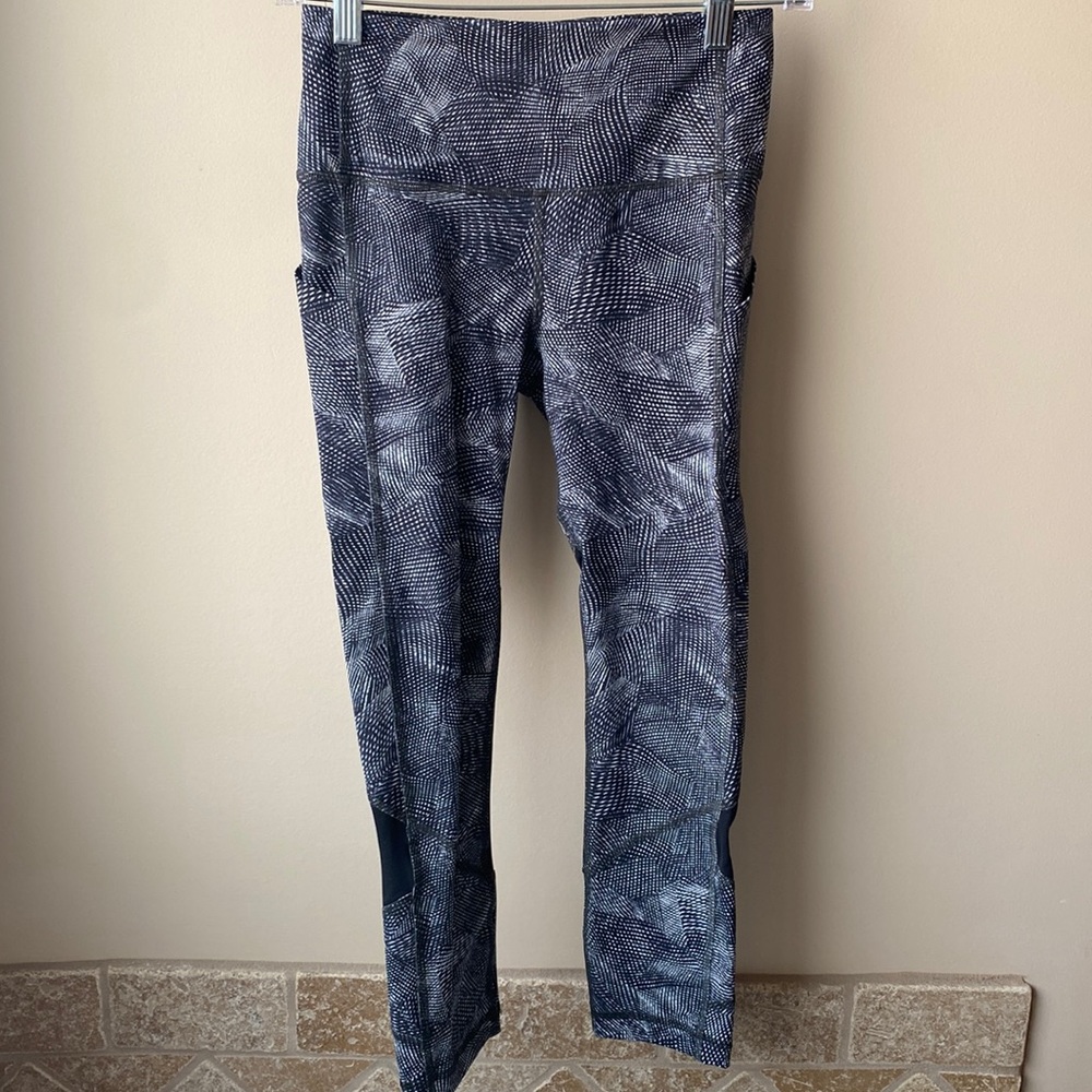 lululemon athletica Black and Gray Patterned Leggings